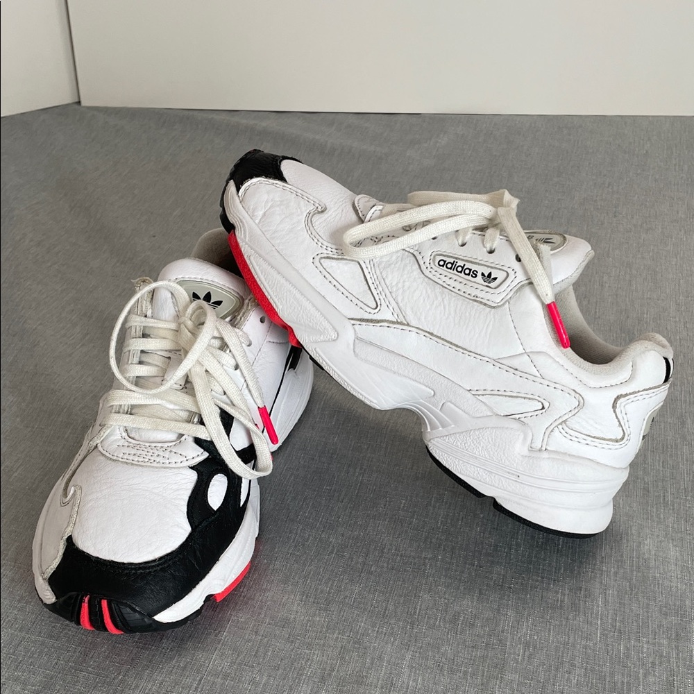 adidas Women’s Falcon White Leather Sneakers Size 6 Black Pink